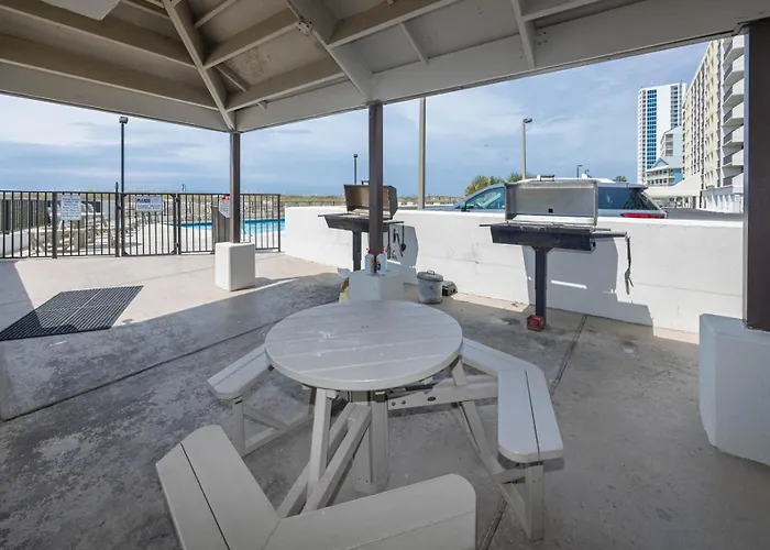 Apartment Island Winds East 307 *