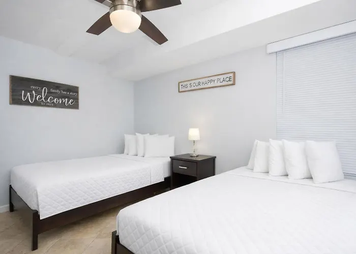 Apartment Island Winds East 307 *